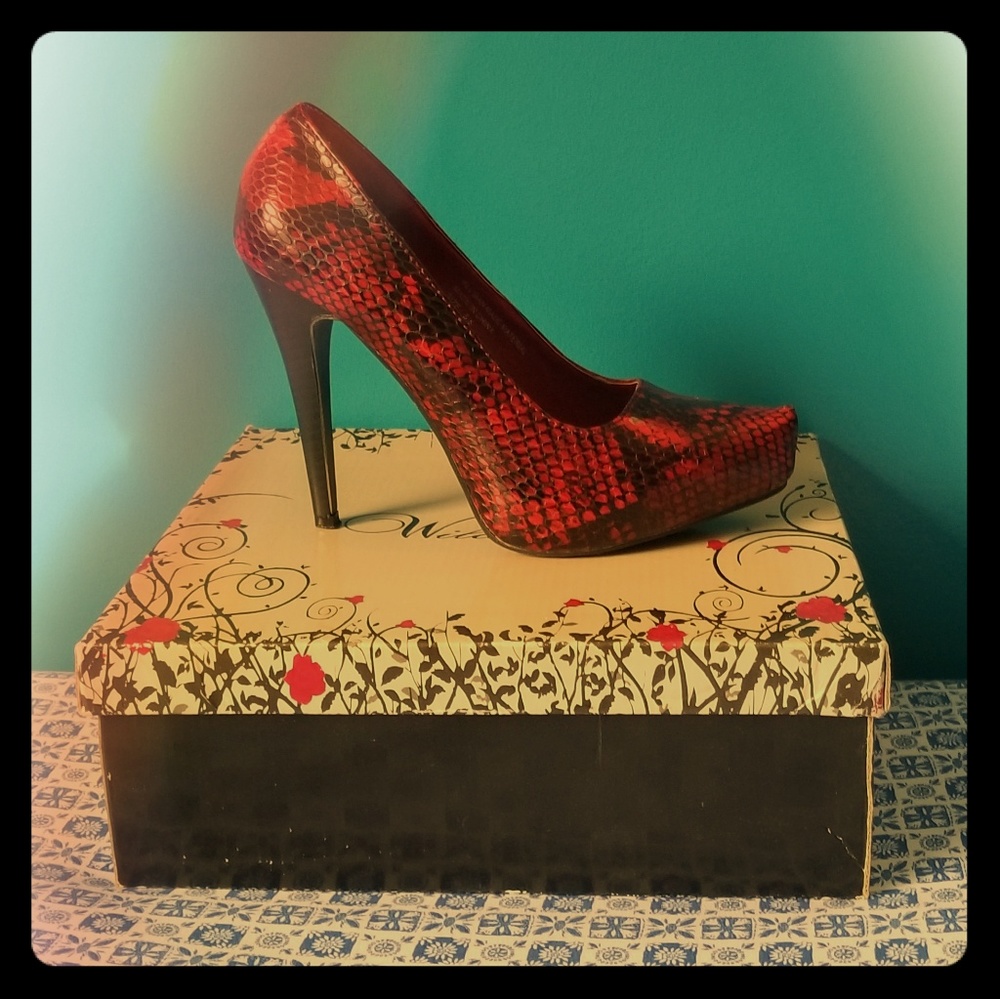Women's platform heels